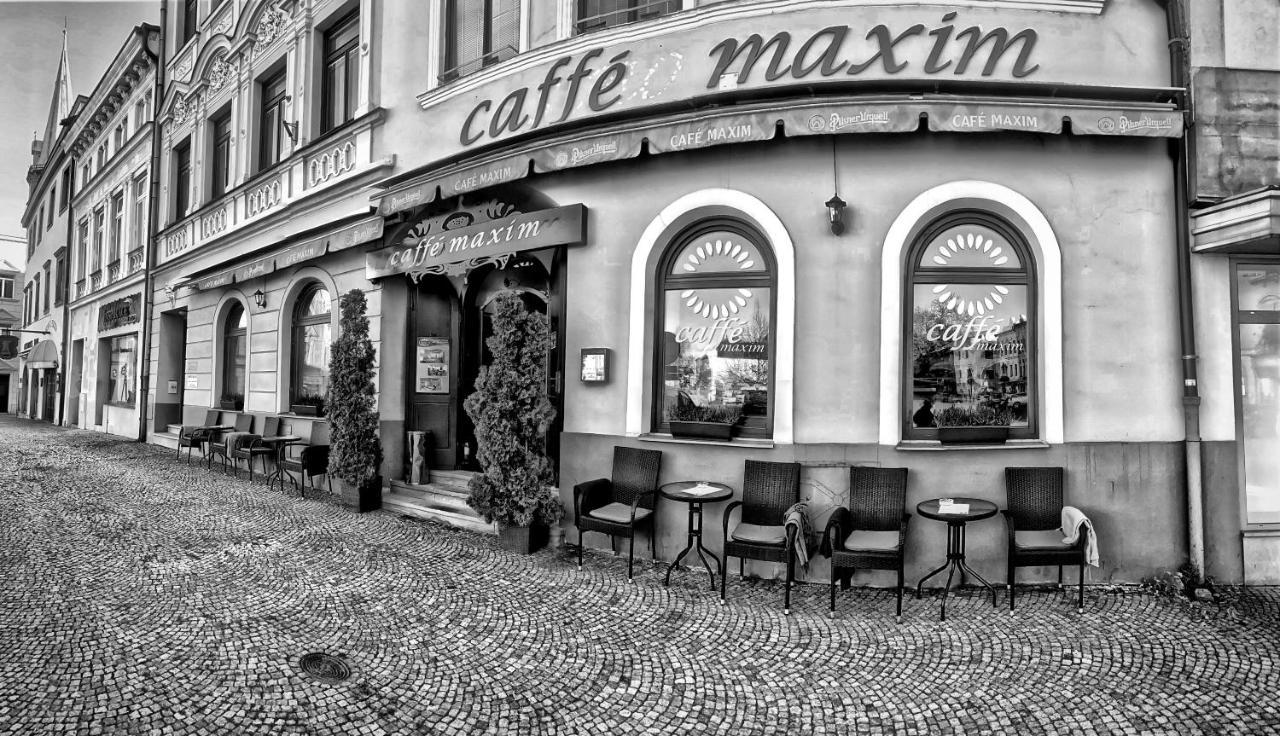 Hotel Maxim Фридек-Мистек Экстерьер фото