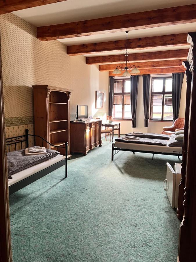 Hotel Maxim Фридек-Мистек Экстерьер фото