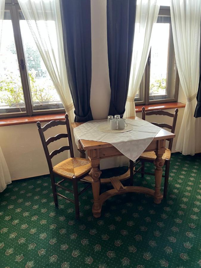 Hotel Maxim Фридек-Мистек Экстерьер фото