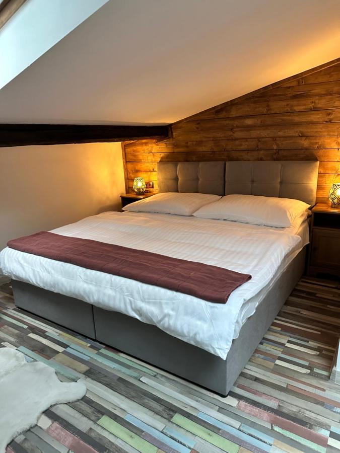 Hotel Maxim Фридек-Мистек Экстерьер фото
