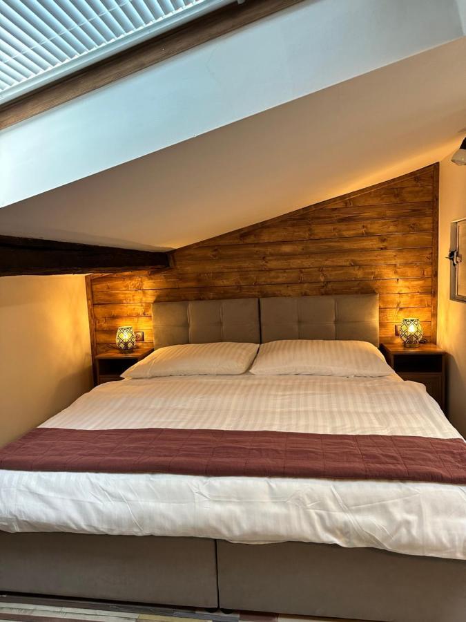 Hotel Maxim Фридек-Мистек Экстерьер фото